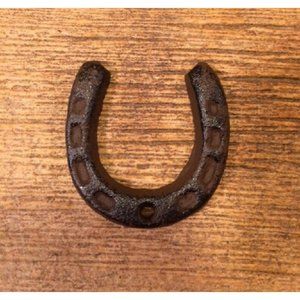One (1) X-Small Cast Iron 2" wide by 2" tall Horseshoes 05211
